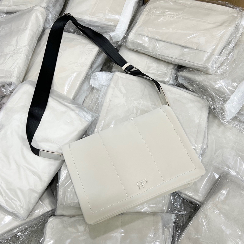 Túi parfois đeo chéo nữ trắng trơn