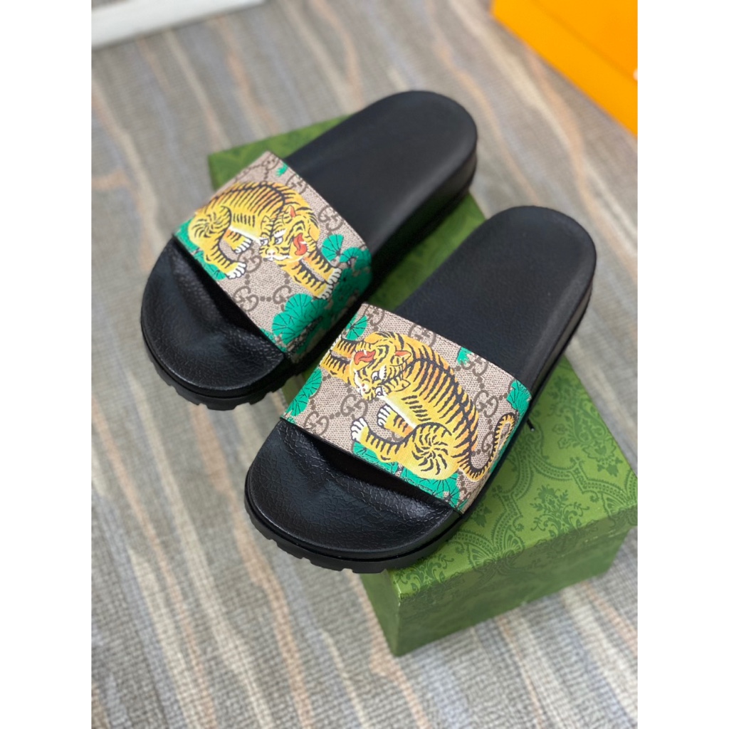 Dép Nam Quai Ngang Hoạ Tiết Chữ Tiger
