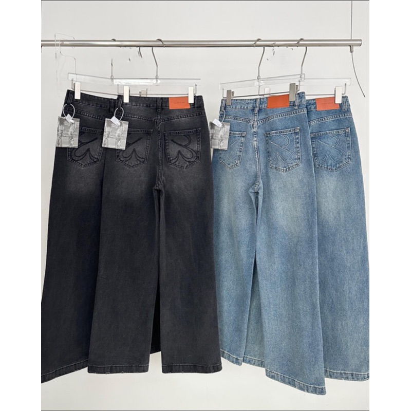 Quần jean túi thêu