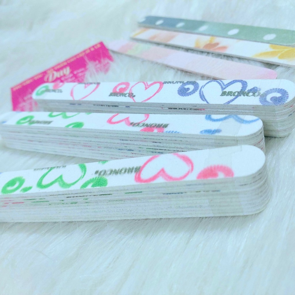 Dũa Móng  Tay Màu Sắc Xinh Xắn Chuyên Dụng Làm Nail