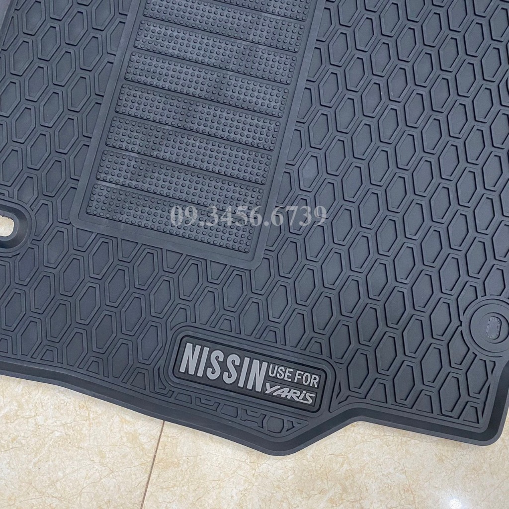 Thảm lót sàn cao su Yaris Cross 2023 2024 màu đen ko mùi, dễ vệ sinh lau rửa