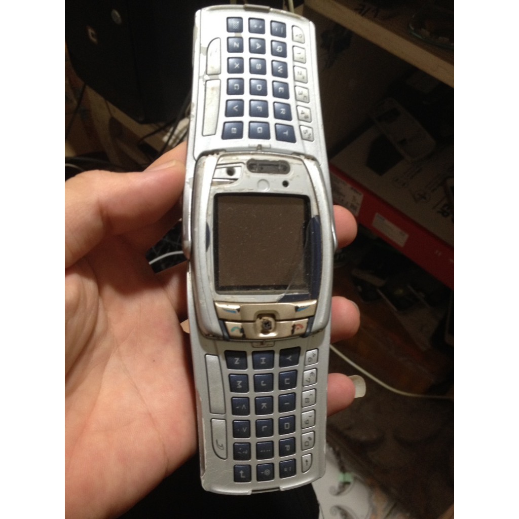Xác xấu NOKIA còn lại như hình, chưa thử, không rõ tình trạng, ae lấy linh kiện