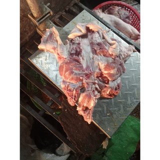 Mặt lợn tươi, tại lò mổ 120k/kg