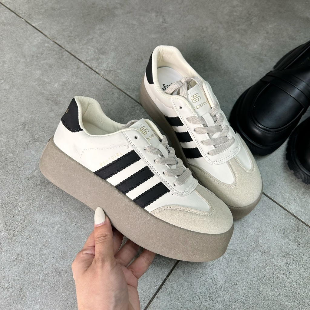 GIÀY BATA BÁNH MÌ PHA SỌC , The Peace