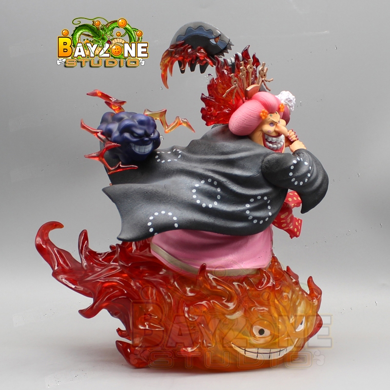 Mô hình Tứ hoàng Big Mom cưỡi mây siêu đẹp