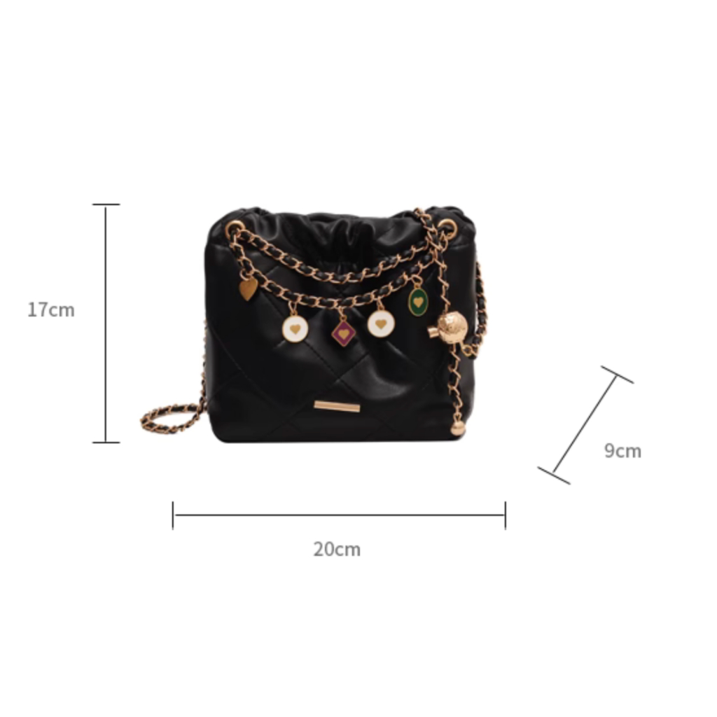 Túi Rút Kèm Charm