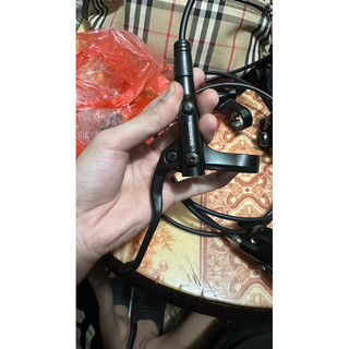 Phanh dầu shimano mt200( không gồm đĩa)