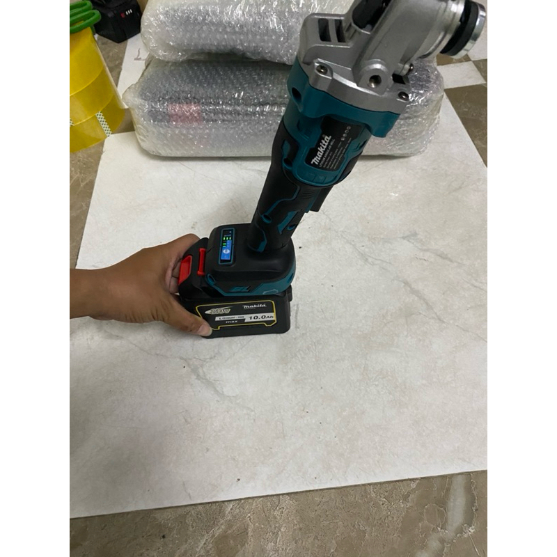 Pin đóng makita 20 cell 5s4p 18v - 21v có đèn led báo pin, pin chân phổ thông 4cm