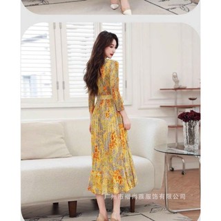 ĐẦM DẬP LY HOA LOANG CỘT EO