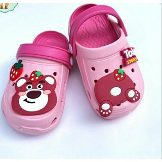 Sục Gấu Dâu Họa Tiết 3D Đáng Yêu Cho Bé Gái