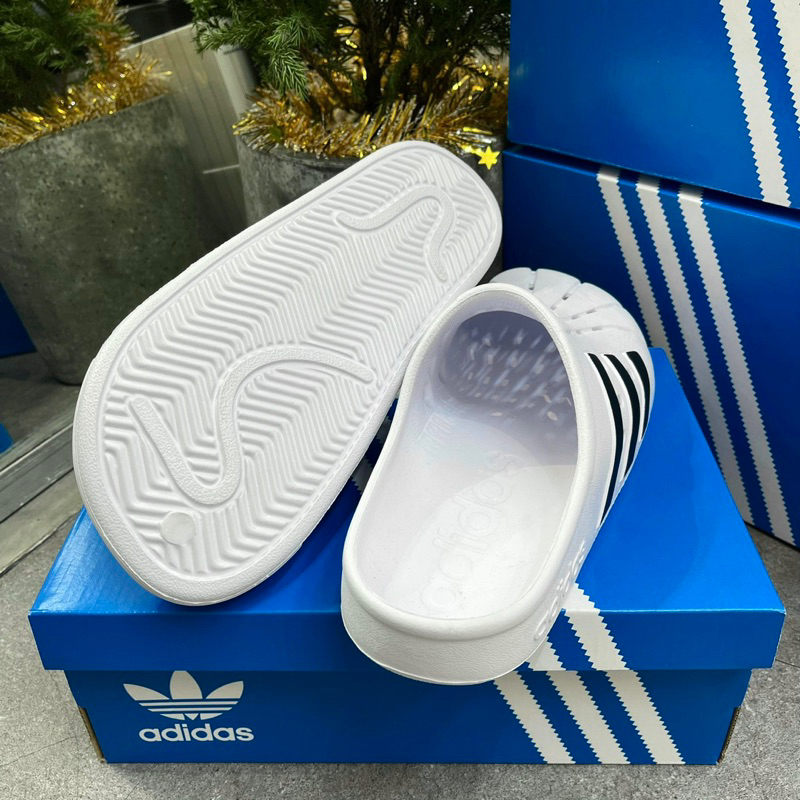 DÉP SỤC ADIDAS ADILETTE CLOGS WHITE BLACK  🔥