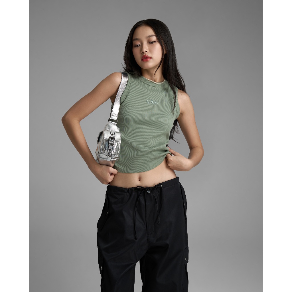 Áo tank top thêu M chất thun gân co dãn | MOODIE BRAND