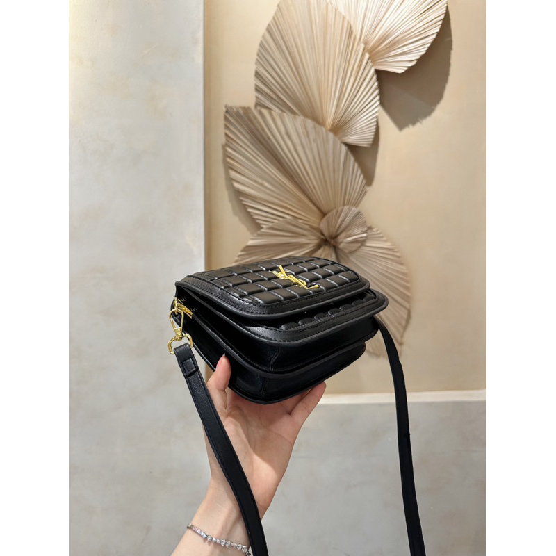 Túi đeo chéo ysl phối viền đen trắng sang chảnh 22cm