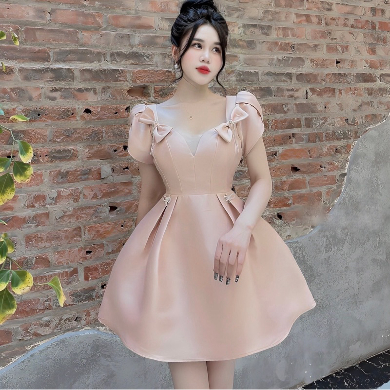 Váy tapta lưới ngực nơ dây đá