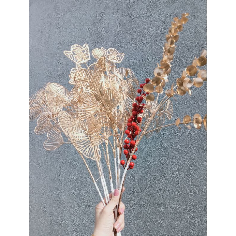 Cành Lá Trang Trí Tết