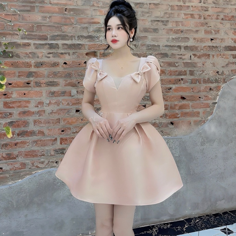 Váy tapta lưới ngực nơ dây đá