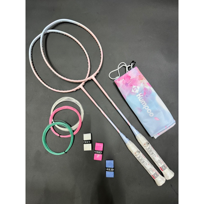 Vợt cầu lông Kumpoo Sakura Hoa Anh Đào 4u chính hãng (Căng sẵn cước, tặng túi nhung, quấn cán)