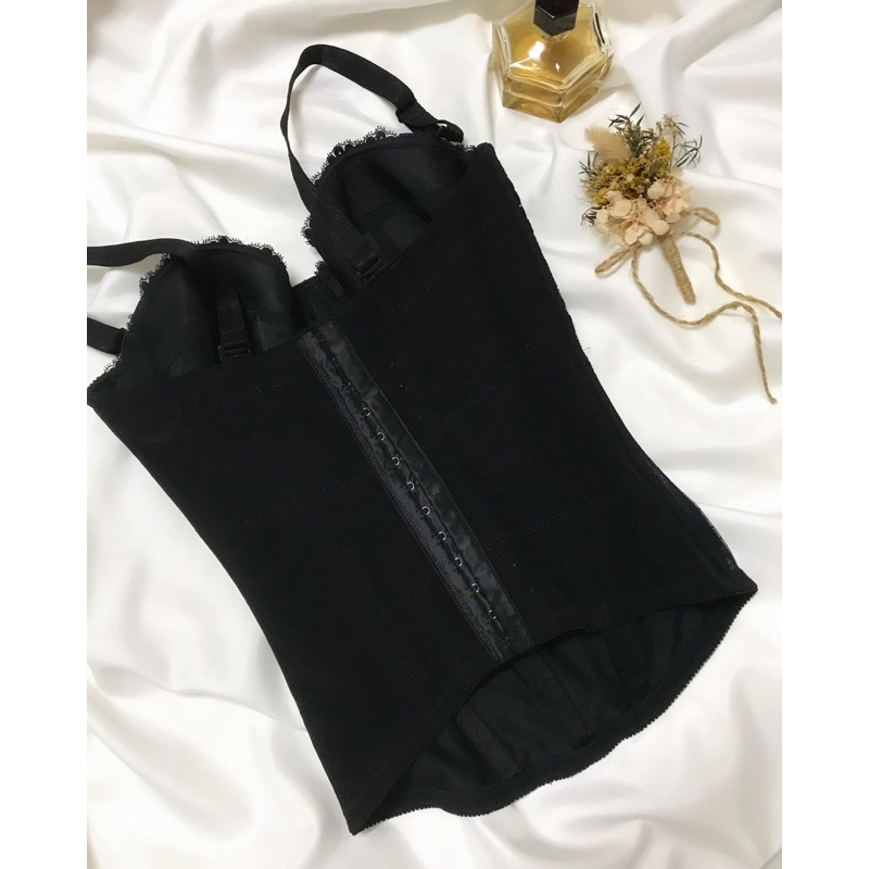 Áo corset đen thêm ren 2hand