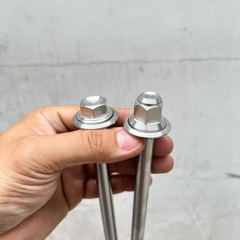 Lông Đền Cốt Bánh 12 Li Inox 304 CNC