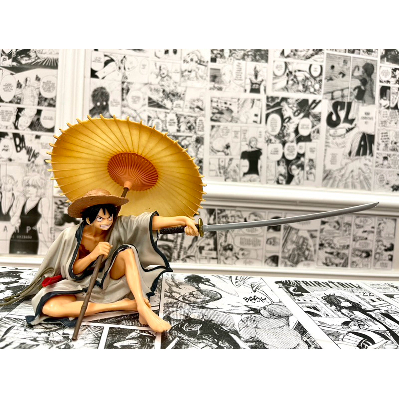 Mô hình Luffy che ô cao 15cm nhựa PVC