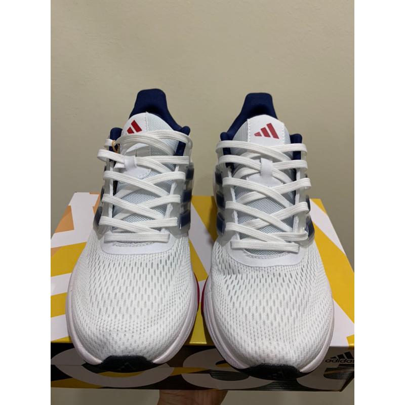 GIẦY THỂ THAO CHẠY BỘ ĐA NĂNG NAM NỮ ULTRABOUNCE, THIẾT KẾ THUẦN VẢI THOÁNG KHÍ, SIÊU ÊM HÀNG CAO CẤP.