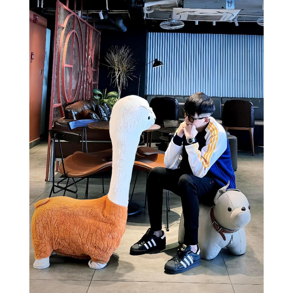 Áo Khoác Adidas An Thuyên Mẫu Mới Nhất Logo Thêu-Áo Khoác Adidas Phối Tay Trắng Hàng Đẹp Hottrend 2024