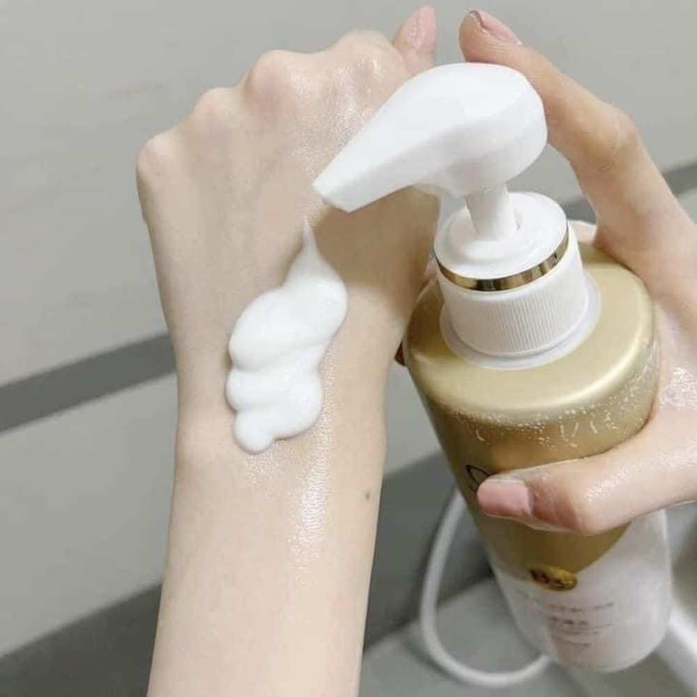 Sữa Tắm OLAY B3+ Siêu Dưỡng Trắng Da, Cấp Ẩm Và Đàn Hồi Cho Da 500ml