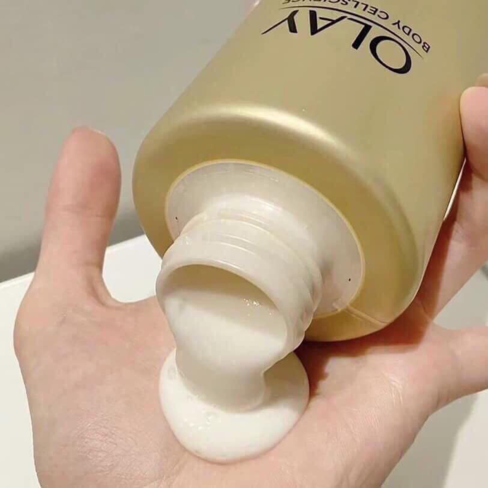 Sữa Tắm OLAY B3+ Siêu Dưỡng Trắng Da, Cấp Ẩm Và Đàn Hồi Cho Da 500ml