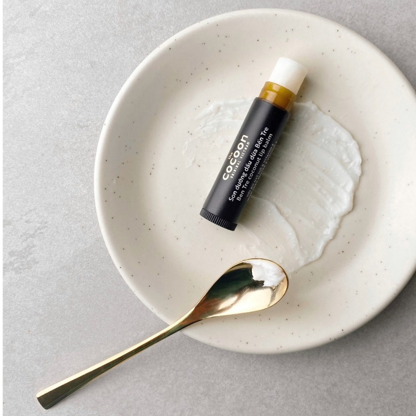 Son Dưỡng Cocoon Dầu Dừa Bến Tre chống thâm môi & khô môi - Cocoon Ben Tre Coconut Lip Balm 5g