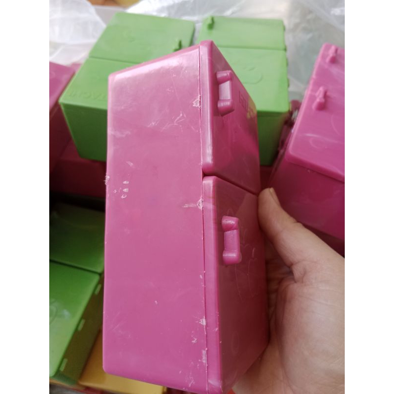 1 cái tủ lạnh - Đồ chơi nấu ăn cân kí dành cho bé iu