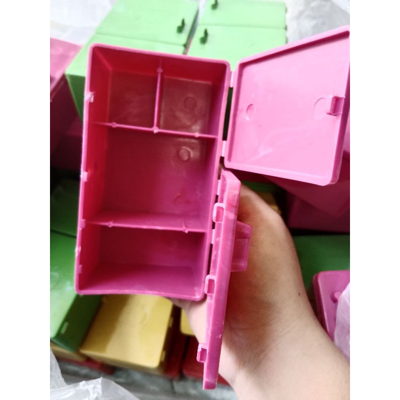 1 cái tủ lạnh - Đồ chơi nấu ăn cân kí dành cho bé iu