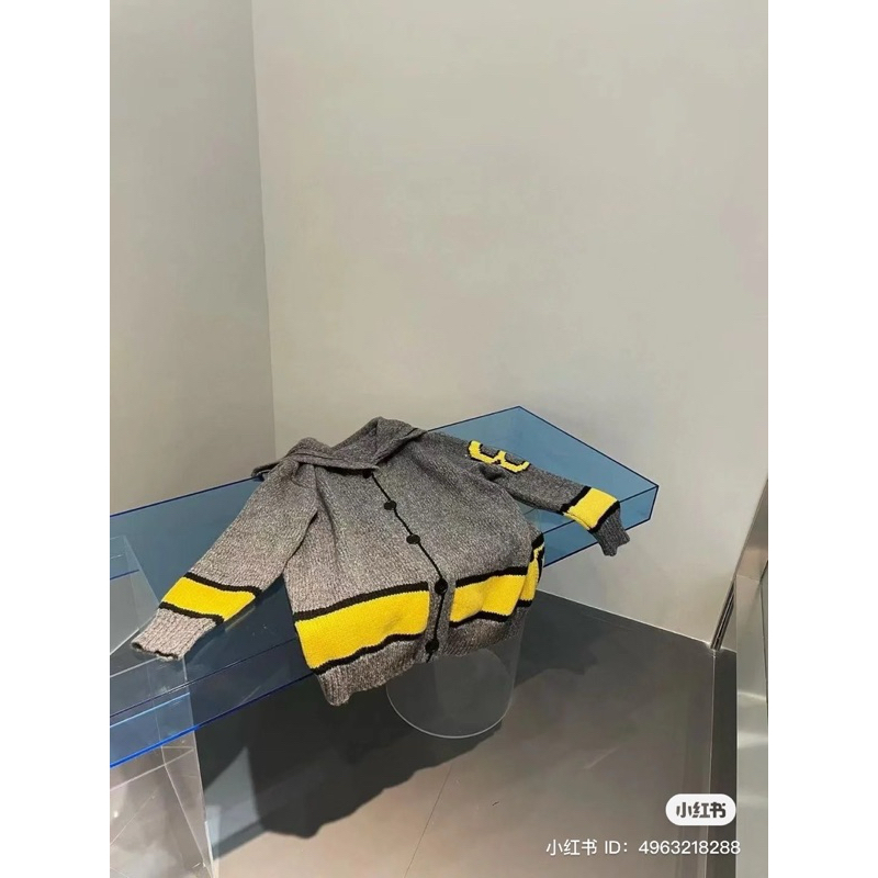 Áo Khoác len Dr vạt