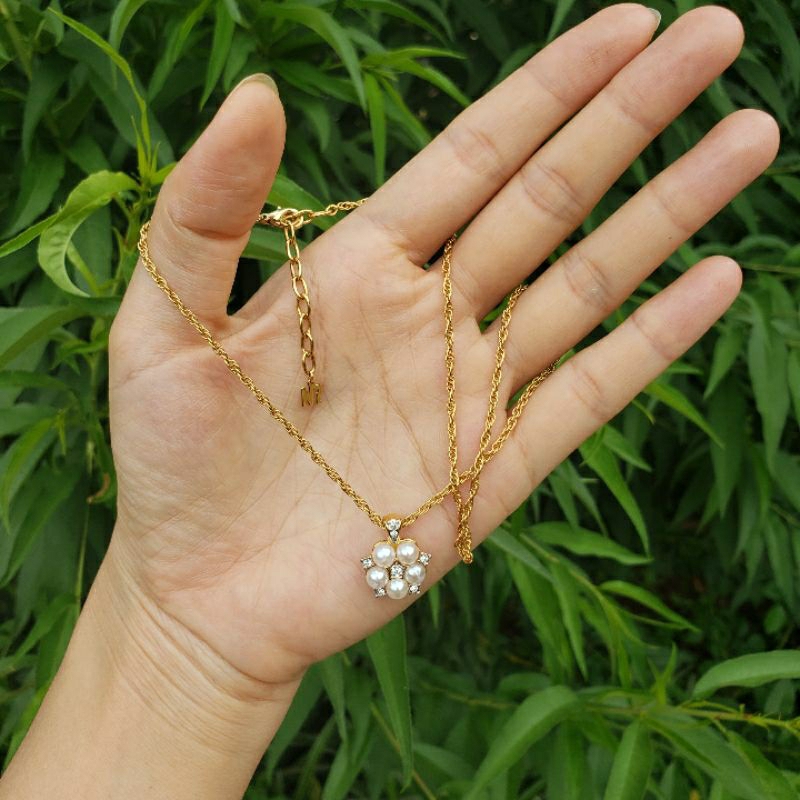 Dây chuyền mặt hoa đính trai giả đá Nina Ricci vintage vòng cổ 2hand