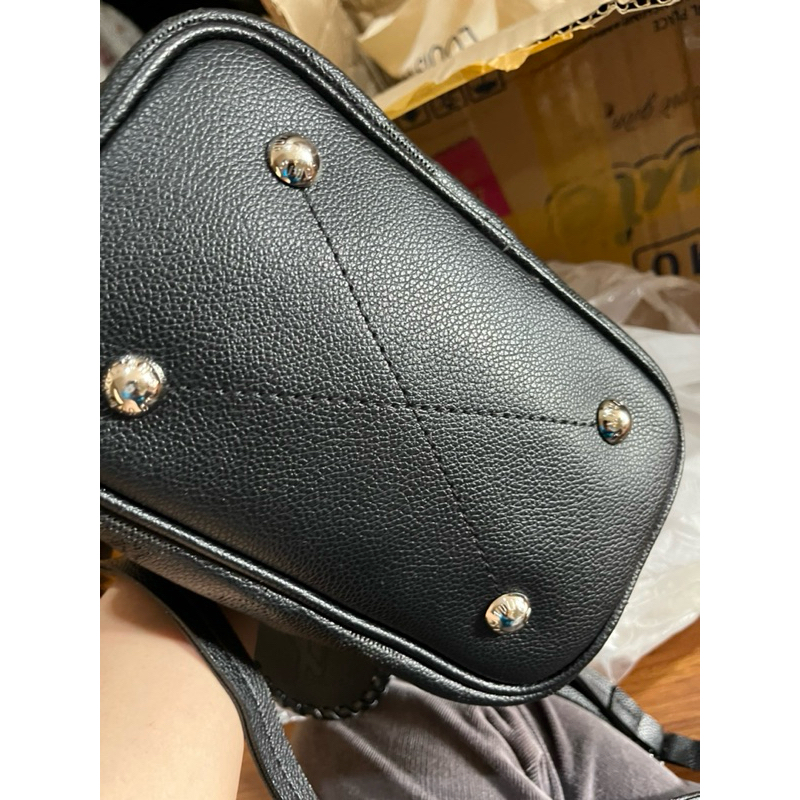 Túi tote lv da bò khắc 25cm