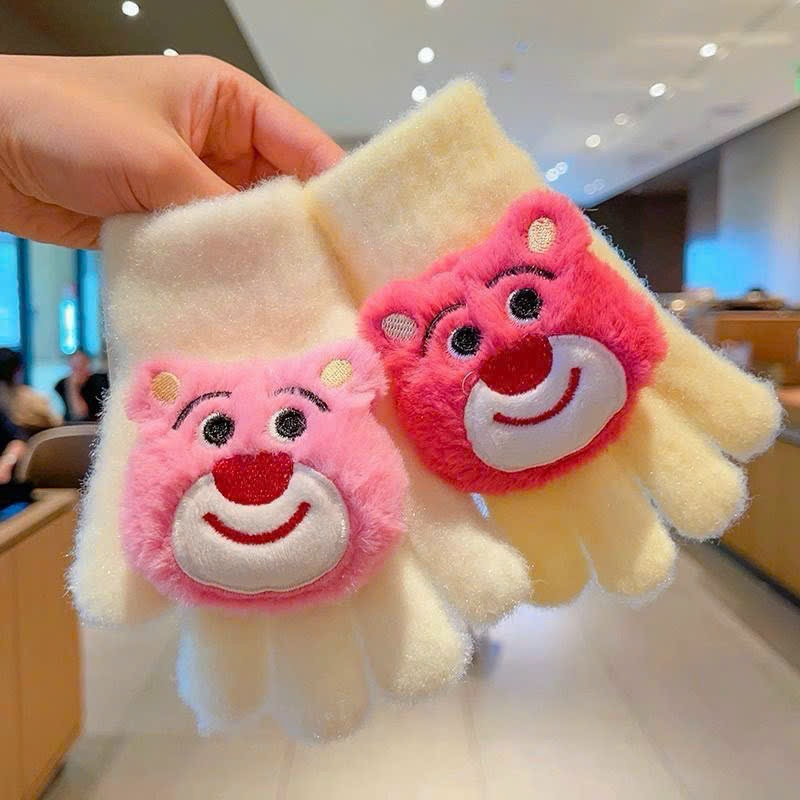 Găng tay len gấu dâu cute cho bé gái