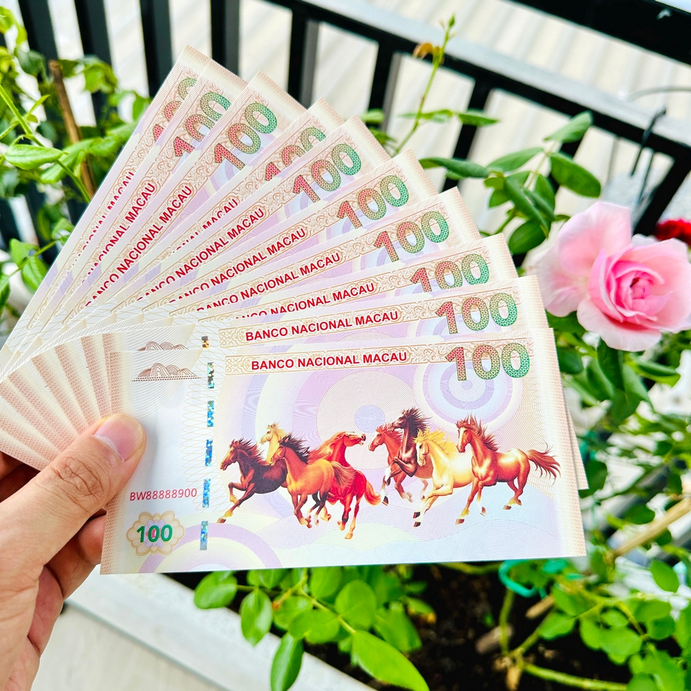 Tiền Mã Đáo Thành Công Macao Lưu Niệm Hình Con Ngựa và Cá Chép Vượt Vũ Môn Lì Xì Tết Ý Nghĩa