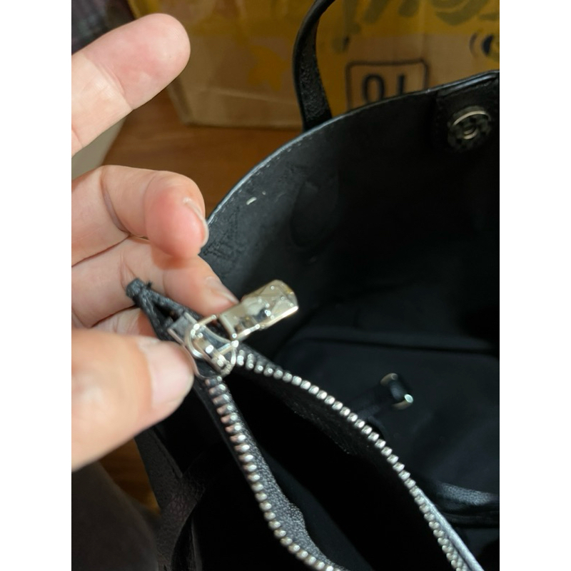 Túi tote lv da bò khắc 25cm