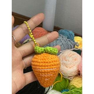 [Handmade] Móc khoá thỏ cà rốt len
