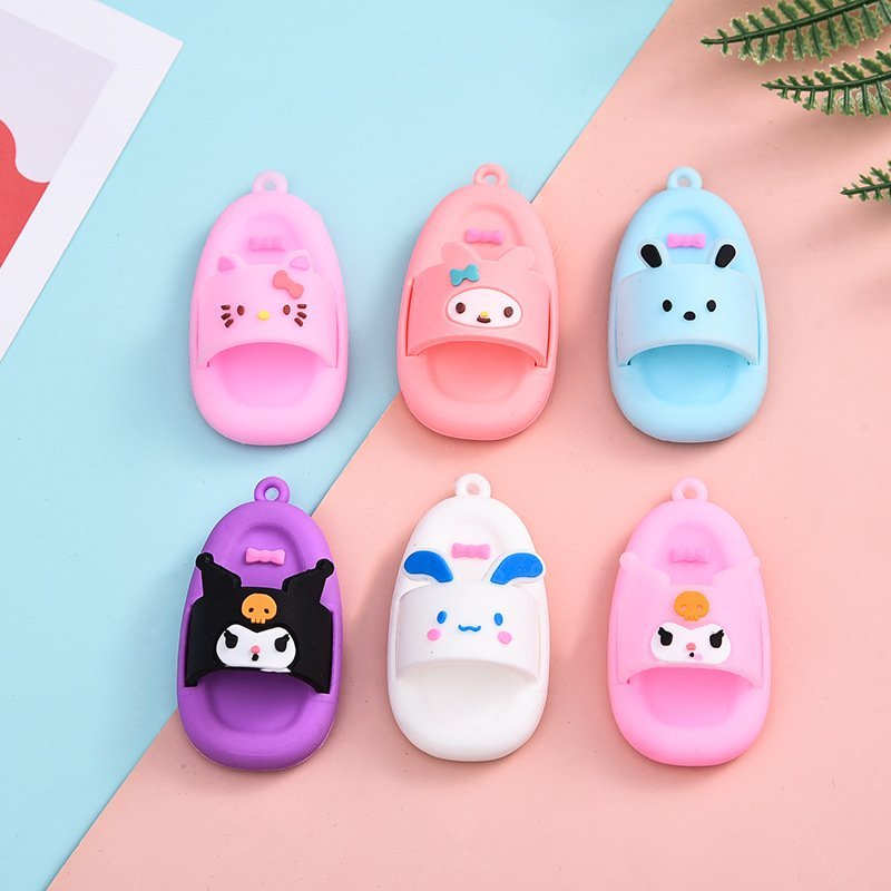 Móc Khóa Phụ Kiện Balo , Phụ Kiện Móc Khóa Xe Mẫu Dép Haotj Hình Nhựa Dẻo