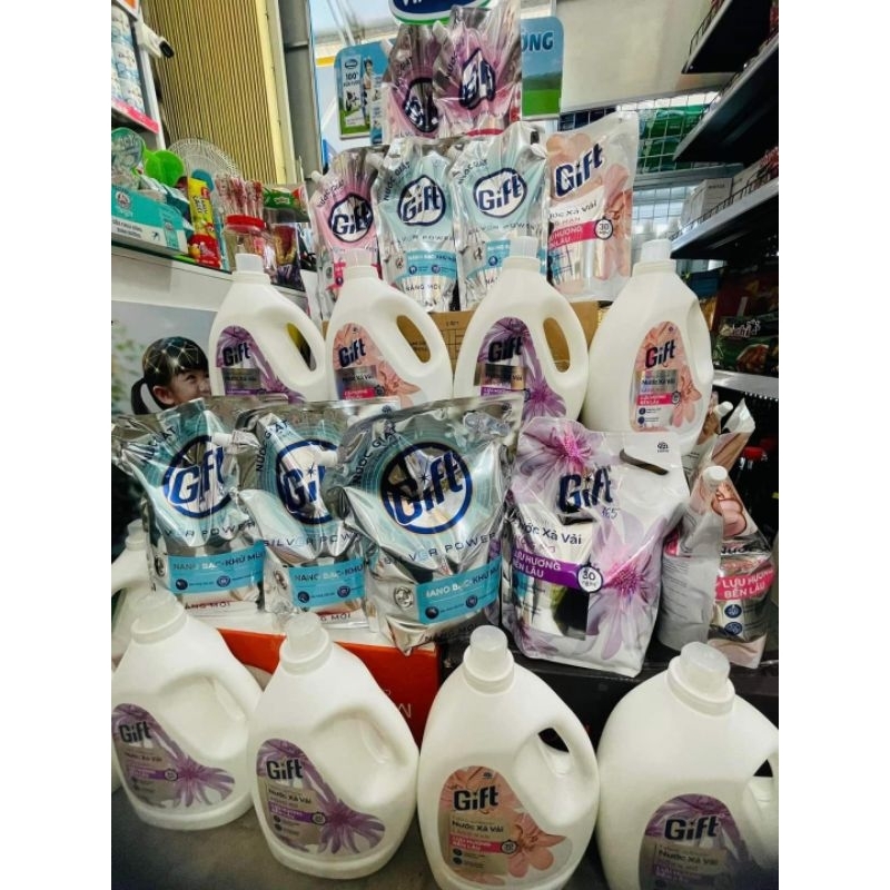 Nước Xả Vải Hương Thiên Nhiên Gift Túi 3,2kg