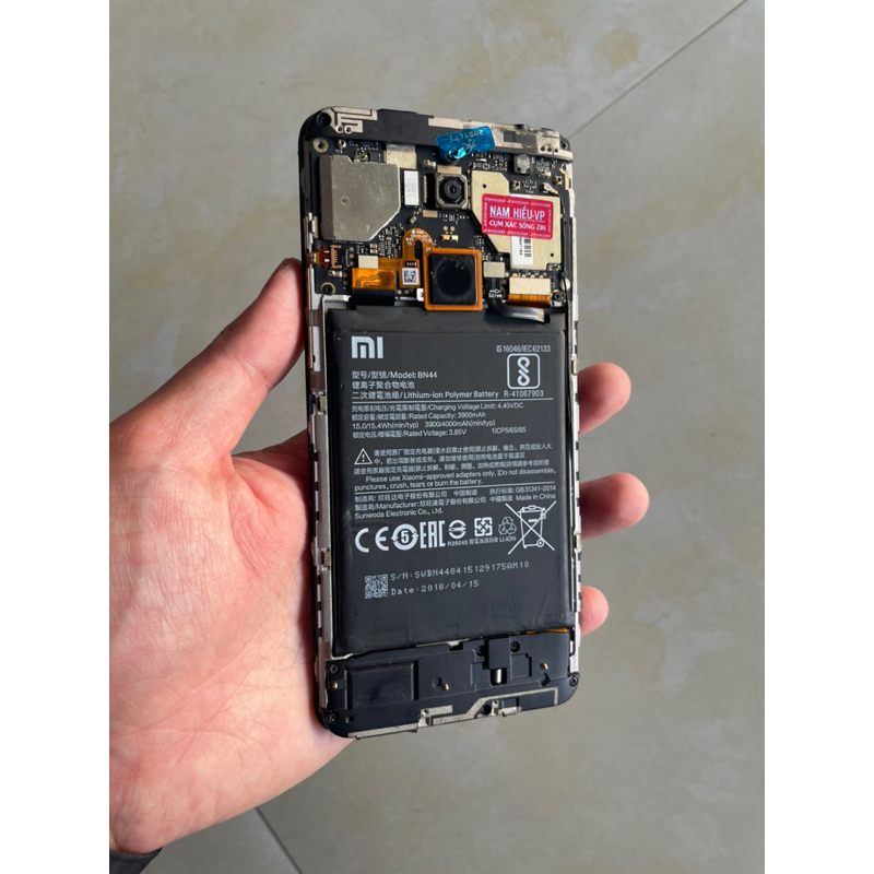 Điện thoại xác xiaomi redmi 5 plus