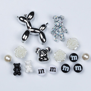 Bộ Sticker BearBrick gắn sục cross 12 chiếc
