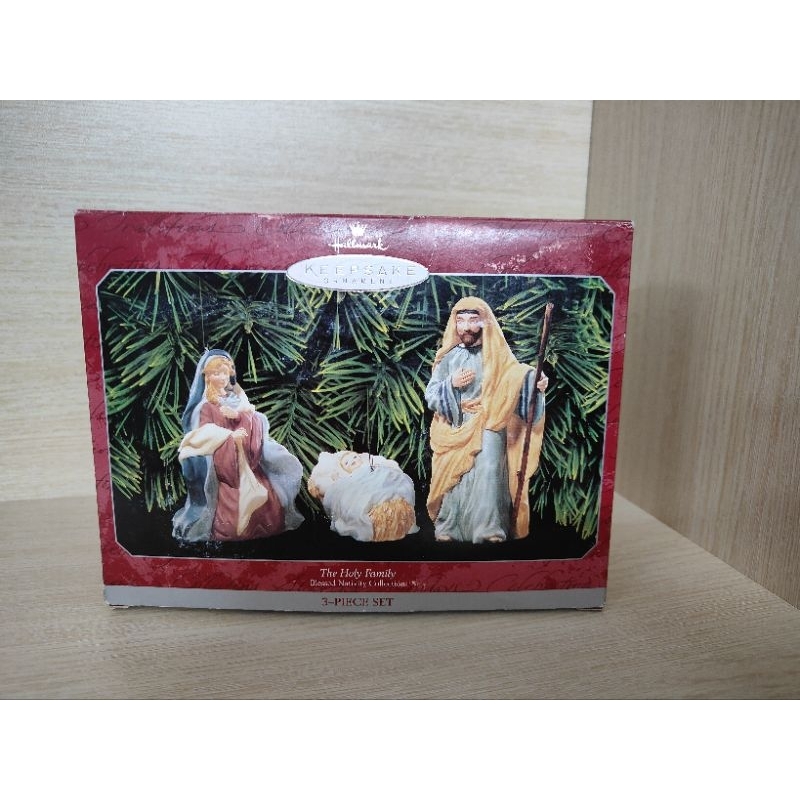 Hallmark Ornament The Holy Family