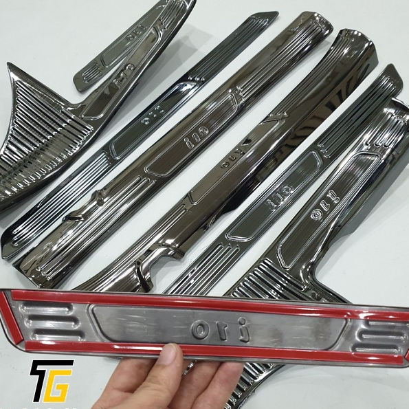 Ốp bậc cửa, Nẹp bước chân trong, ngoài xe Hyundai I10 2021 2022, 2023 - 2015 vân Titan cao cấp