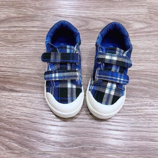 GIÀY TRẺ EM ÉP KẺ ĐỎ/ XANH CHÀM
