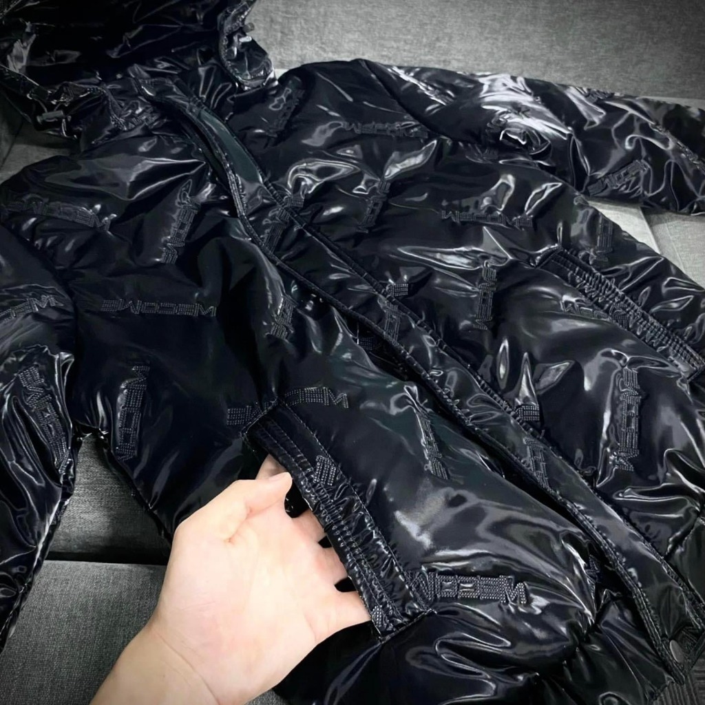 Áo Khoác Phao Bạc và Đen Bóng Nam Vân Ngang Siêu Cấp Chất Liệu Lông Vũ Thời Trang Nam Hottrend 2023