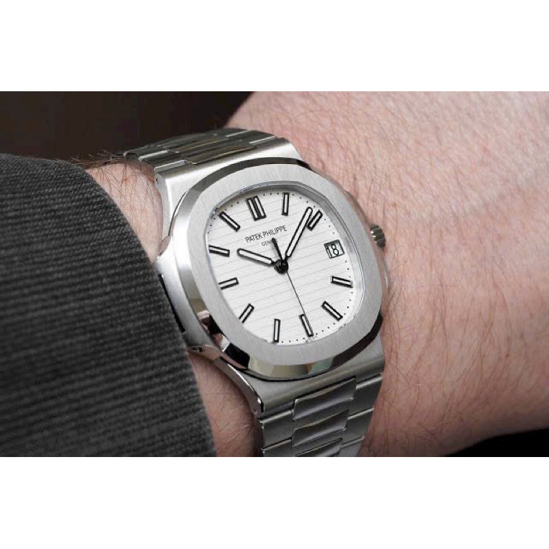 Đồng hồ nam Patek Phillipe Nautilus 5711