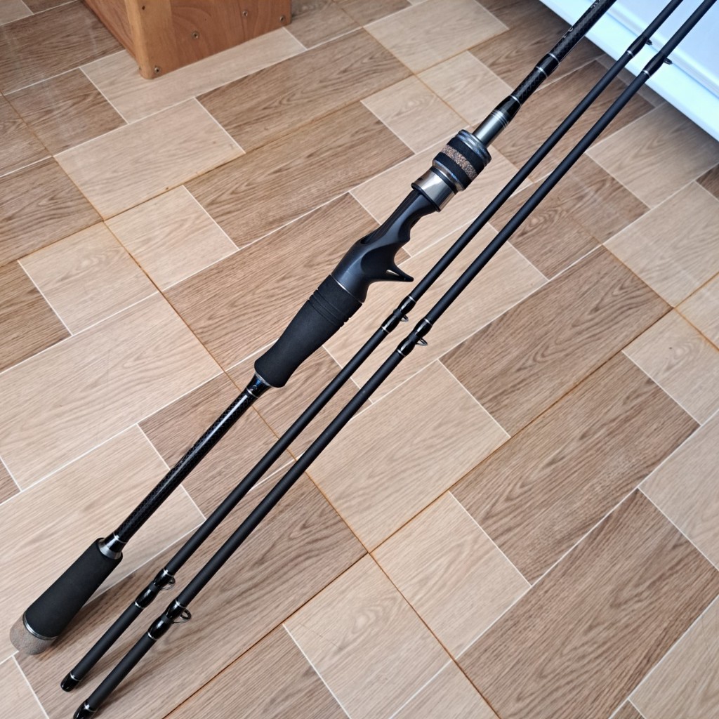 Hunting Black cần câu lure giá rẻ siêu bền