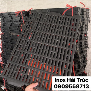 Sàn nhựa lót chuồng chó mèo