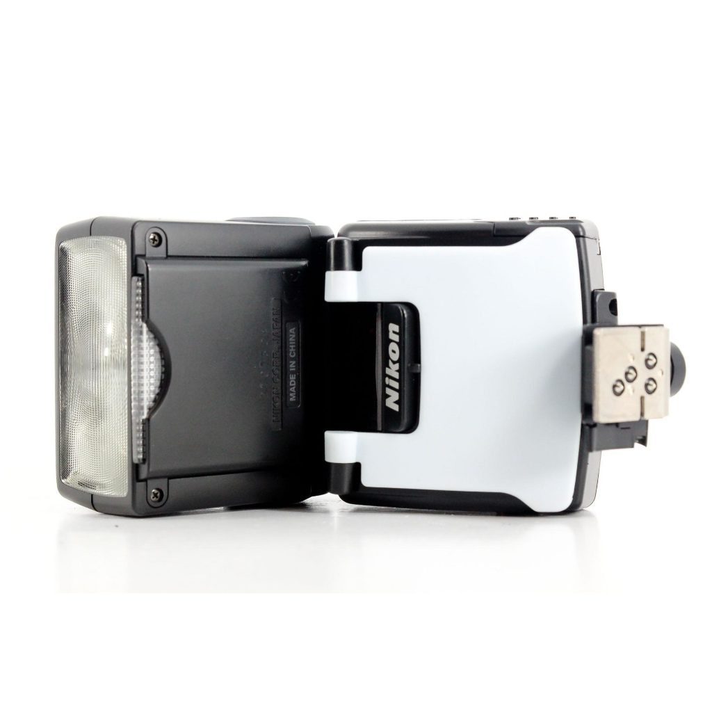 Flash Nikon SB-50DX dùng được tất cả máy ảnh film và máy số Nikon